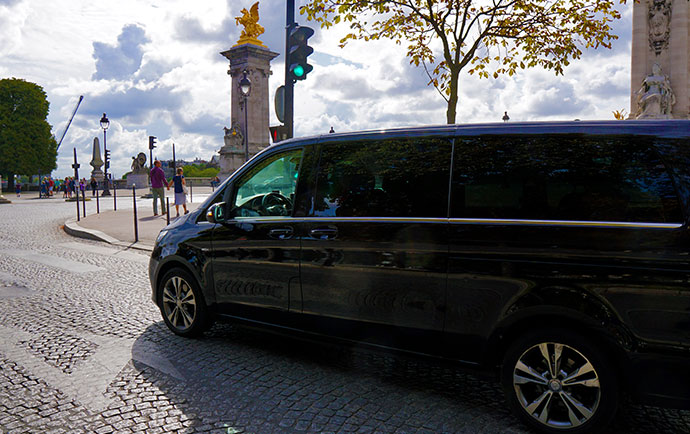 High Standard Transportation luxury and well maintained transportation